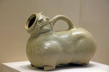 Çin Antik Seramik Malzemeleri