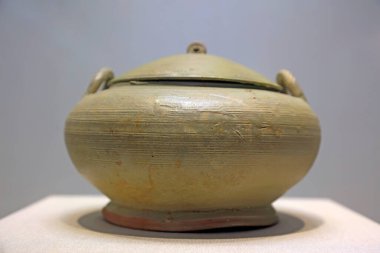 Çin Antik Seramik Malzemeleri