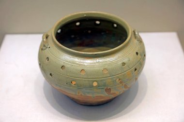 Çin Antik Seramik Malzemeleri