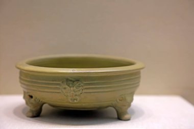 Çin Antik Seramik Malzemeleri