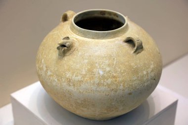 Çin Antik Seramik Malzemeleri