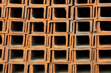 İnşaat alanında çelik kesiti