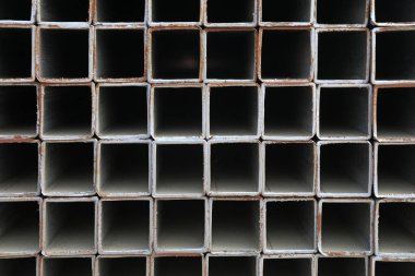 İnşaat alanında çelik kesiti