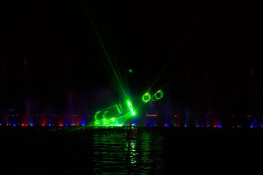 Müzik çeşmesi su perdesi lazeri