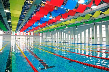 Yüzme havuzu için kapalı tesisler