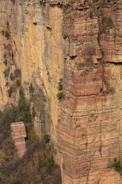 Katıksız uçurum ve kaya dokusu