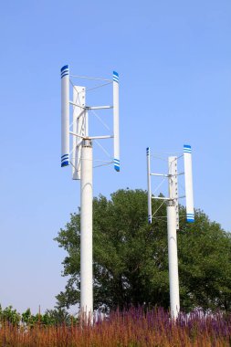 İç Moğolistan 'da dikey rüzgar türbini 