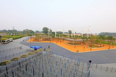 Tangshan - 21 Haziran 2016, Tangshan Dünya Bahçıvanlık Sergisi 'nde dikey eksen rüzgar türbini, Tangshan City, Hebei, Çin