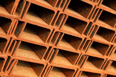 İnşaat alanında çelik kesiti