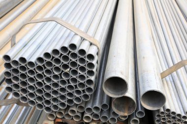 İnşaat alanında çelik kesiti