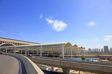 Tren istasyonu peronunun tavanı