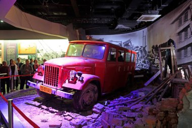 Tangshan City - 29 Eylül 2016: maden ambulansı Çin 'in Hebei kentindeki Tangshan City müzesinde.