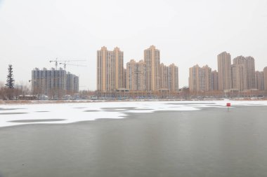 Çin Şehir Parkının kış manzarası