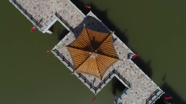 Pavilion ve yapay göl manzarası, hava fotoğrafları, Kuzey Çin