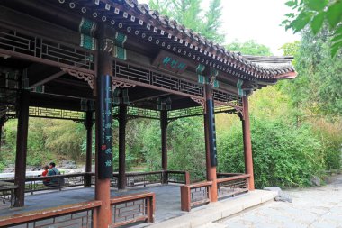 Pekin, Çin - 26 Haziran 2021: Pekin Botanik Bahçesinin mimari manzarası