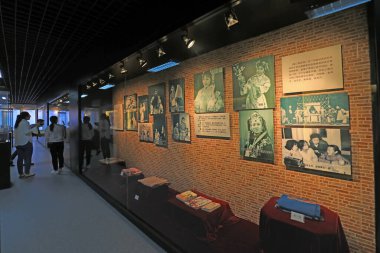 LUANNAN COUNTY, Çin - 17 Eylül 2021: Pekin Opera Müzesi Sergi Salonu, Kuzey Çin