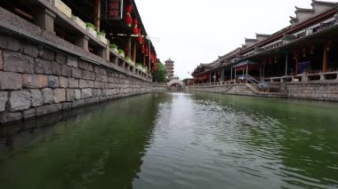 Kuzey Çin 'de bir turizm bölgesinde Pagoda mimari manzarası