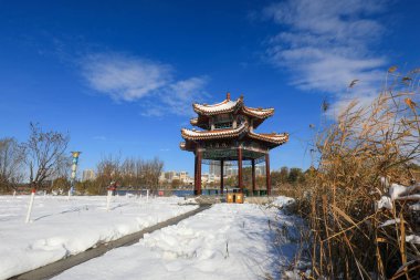 Geleneksel antik mimari Pavyonu kar altında, Kuzey Çin