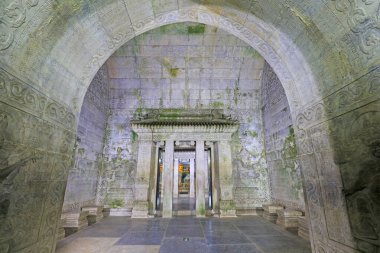 Qing Hanedanlığı 'nın Doğu Mezarı, Çin - 2 Şubat 2022: İmparator Qianlong' un yeraltı sarayının mimari manzarası, Qing Hanedanı 'nın Doğu Mezarı, Çin