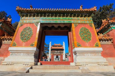 İmparator Qianlong 'un mozolesinin mimari manzarası, Çin' deki Qing Hanedanlığı 'nın Doğu Anıtmezarı.