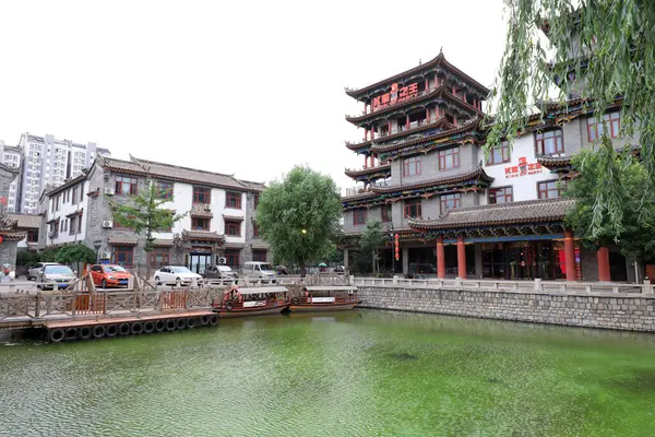 Luanzhou antik şehri, nehrin her iki yakasındaki mimari manzara, Kuzey Çin