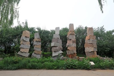 Kayalar bir araya toplanmış, güzel mimari manzara, Pekin.