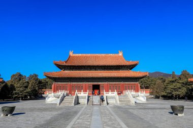 İmparator Qianlong 'un mozolesinin mimari manzarası, Çin' deki Qing Hanedanlığı 'nın Doğu Anıtmezarı.