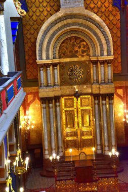 1* Jerusalem Synagogue in Prague. It was built in 1906. Named Jubilee in honor of Emperor Franz Joseph I. Partially destroyed during the war of 1939  1945. The restoration began in 1992.