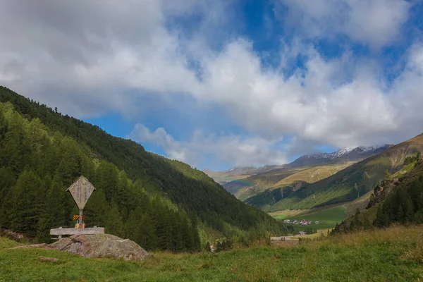 Impresionante Panorama Verano Del Valle Del Tirol Del Sur Con — Foto de Stock