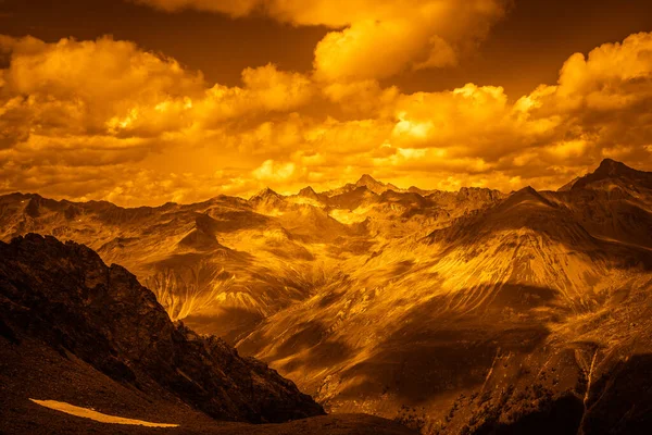 Efecto Fantástico Del Color Del Panorama Alpino Frontera Austriaca Italiana — Foto de Stock