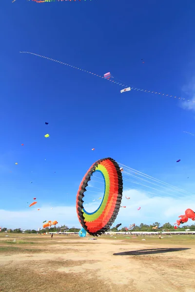 Cha Mars Färgglada Drakar Den Thailand International Kite Festival Den — Stockfoto