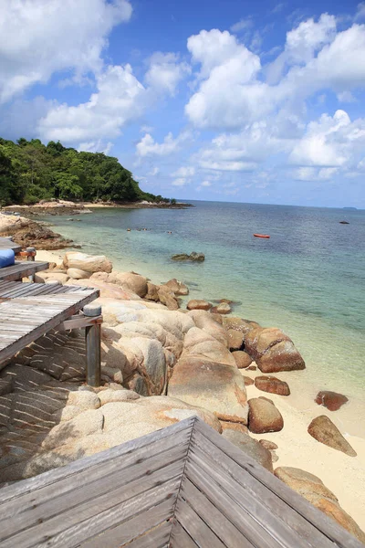 Molo Legno Sulla Spiaggia Tropicale Sull Isola — Foto Stock
