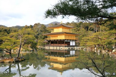 Kinkakuji Tapınağı (Golden Pavilion): Kyoto, Japan bulunan Meşhur Mekanlar