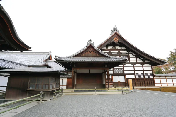 Здания Храма Кинкакудзи Киото — стоковое фото