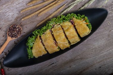 Sebzeli turta, yiyecek yakın plan (iyi sağlık için vejetaryen) )