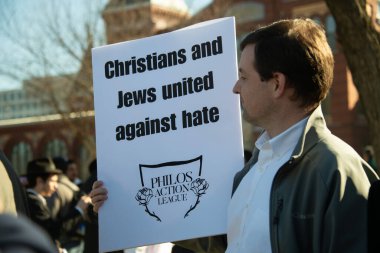 Yahudi Amerikalılar ve müttefikleri, Hamas 'a karşı verdiği savaşta İsrail' i desteklemek amacıyla 14 Kasım 2023 'te Washington DC' deki yürüyüşe katıldılar..  