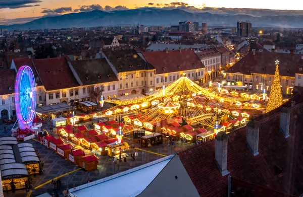 Сібіу Румунія Листопада 2022 Року Панорамний Нічний Вид Традиційного Різдвяного — стокове фото