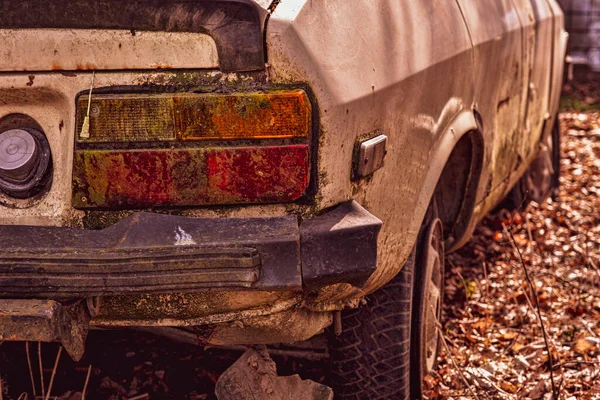 Oude Auto Achtergelaten Het Bos — Stockfoto