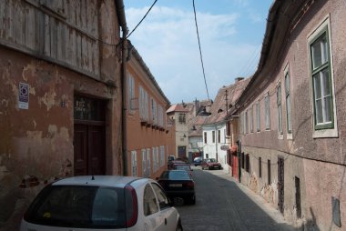 Sibiu, Romanya - 10 Nisan 2010. Ortaçağ Sibiu-Hermannstadt, Transilvanya, Romanya 'daki tarihi eski binaların manzarası