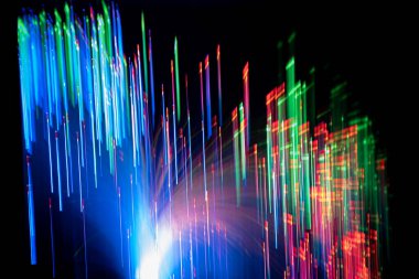 Karanlık arkaplanda hız ışık çizgisi hareketi bulanıklığı