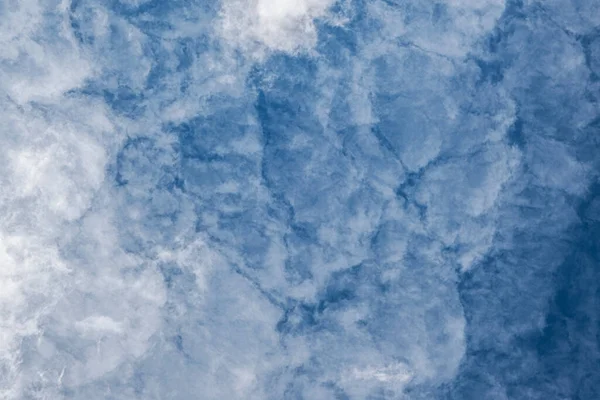 Nuages Blancs Dans Ciel Bleu — Photo