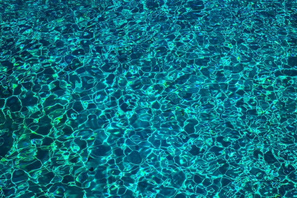 Blick Auf Ein Transparentes Türkisfarbenes Meerwasser — Stockfoto