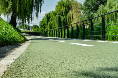 Modern kentte ekolojik bisiklet taşımacılığı için yeni bisikletçi yolları inşa edildi: Sibiu, Romanya