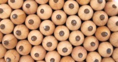 Grafit kalemlerin ön görünümü