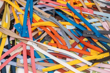 Bağlayıcı kumaş veya tekstil için el yapımı terzilik desenli çok renkli plastik fermuarlar veya Zip Fasteners