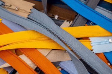 Bağlayıcı kumaş veya tekstil için el yapımı terzilik desenli çok renkli plastik fermuarlar veya Zip Fasteners