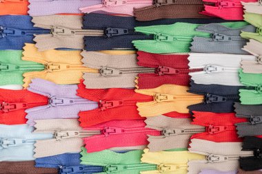 Bağlayıcı kumaş veya tekstil için el yapımı terzilik desenli çok renkli plastik fermuarlar veya Zip Fasteners