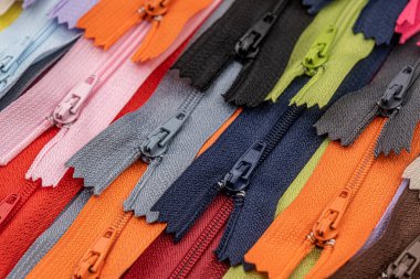 Bağlayıcı kumaş veya tekstil için el yapımı terzilik desenli çok renkli plastik fermuarlar veya Zip Fasteners