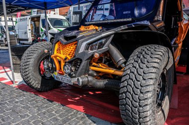 Sibiu, Romanya- 31 Temmuz 2021. Maverick XRC Romanya 'nın Sibiu Rallisine katılabilir mi