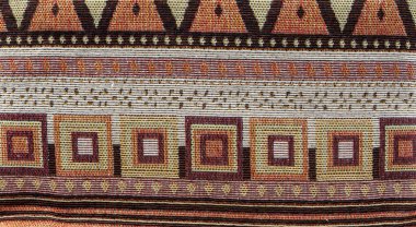 Kumaş dokusunu bir şablon ile detaylandır